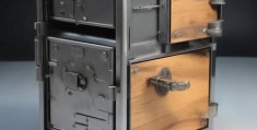 艾斐堡保险柜客服专线电话分解『自制保险柜小发明：安全可靠的家庭守护者』
