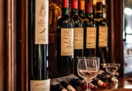 红酒柜里的精致生活：品鉴收藏的艺术角落