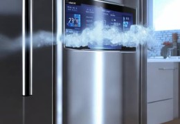 不锈钢面板制冰冰箱：时尚家居必备的冷冻利器