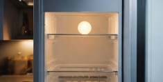 根德(grundig)冰箱售后维护热线剖析【冰箱灯不亮还结冰？快速排查与解决方法】