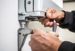 地暖壁挂炉安装步骤详解：轻松掌握家庭供暖新选择