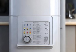 热水器安全标准：加热至何种温度自动断电？