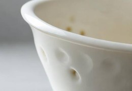 瓷碗是否适合放入消毒柜消毒？