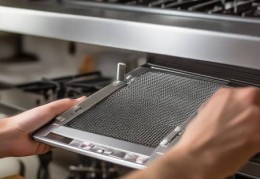 油烟机网罩打开方法详解