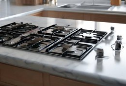 燃气灶选购指南：如何避免燃气灶移位问题